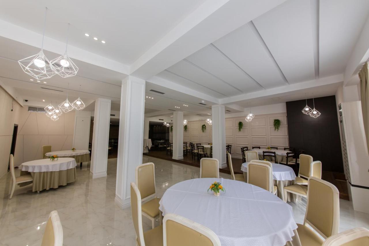 Hotel Denver Тирана Экстерьер фото
