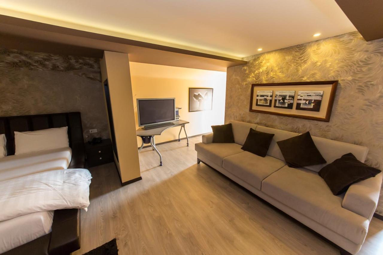 Hotel Denver Тирана Экстерьер фото
