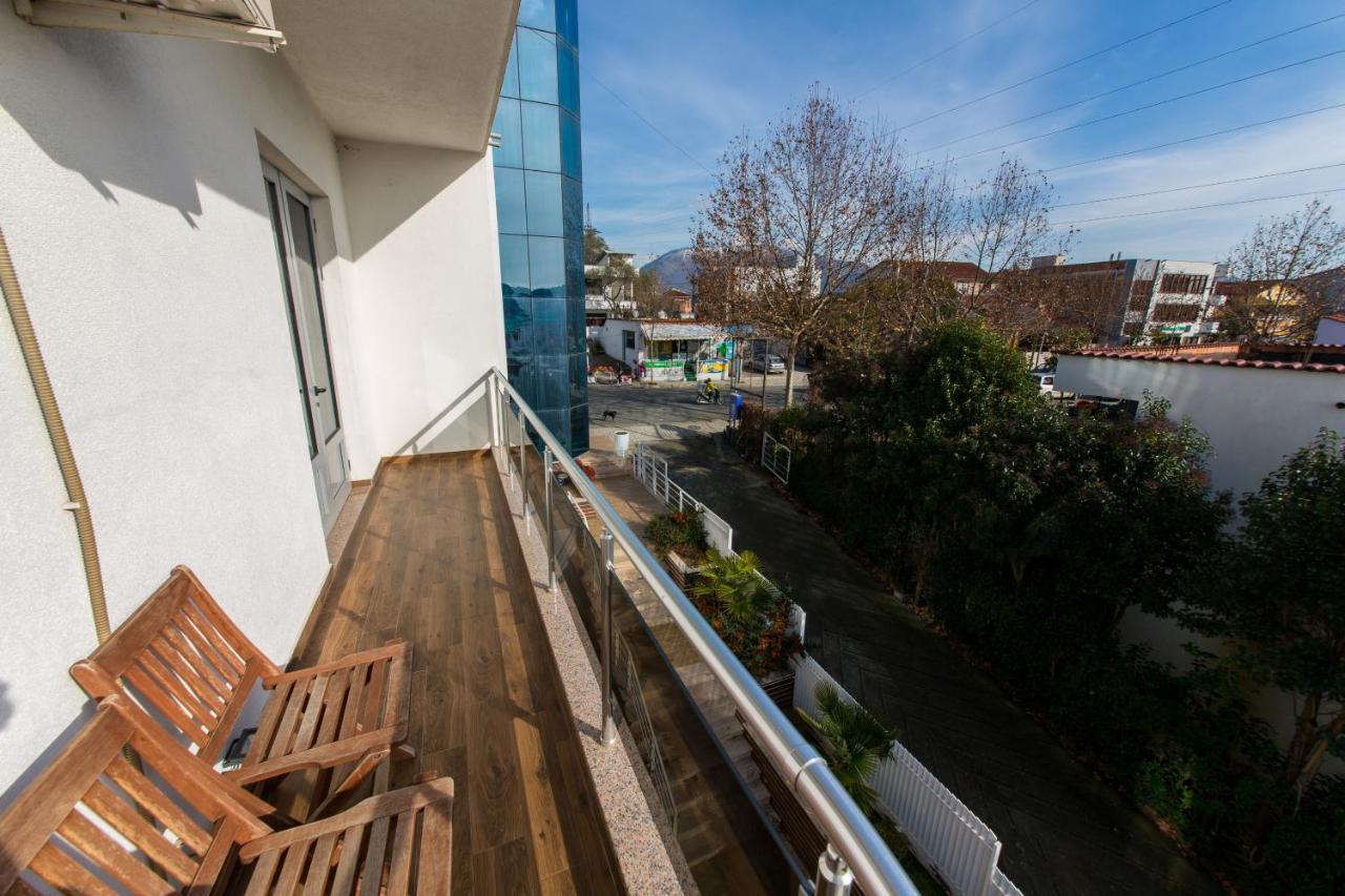 Hotel Denver Тирана Экстерьер фото